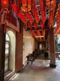 《香煙裊裊、古樑沉靜，宜蘭昭應宮以兩百年時光，見證城市變遷，也庇佑世代安穩》