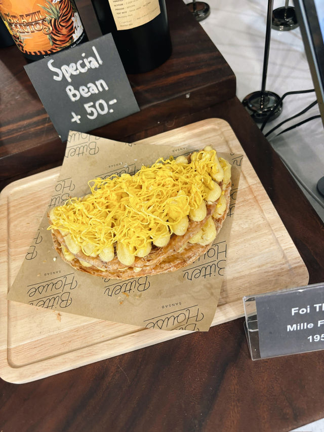 นั่งชิลที่ Bitter Cafe