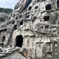 🪨 Longmen Grottoes — A Thousand Buddhas by the River