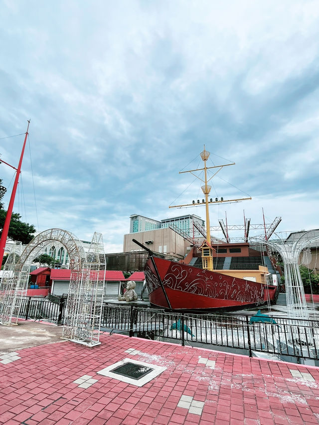Explore History & Iconic Sights at the Independence Memorial, Melaka Explore History & Iconic Sights at the Independence Memorial, Melaka