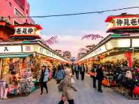 “วัดอาซากุสะ 🏯 สัญลักษณ์แห่งศรัทธาและความงดงาม "