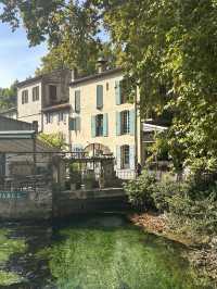 南法泉水城 Fontaine-de-Vaucluse💚被綠泉水治癒的一天