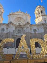 카디즈가 품고 있을 오래된 이야기