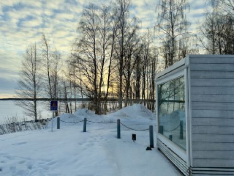 Accommodation in Kemi, Finland | Stay by the frozen sea! Enjoy views of the Northern Lights and sunset from a three-sided glass igloo, with convenient icebreaker ferry service.