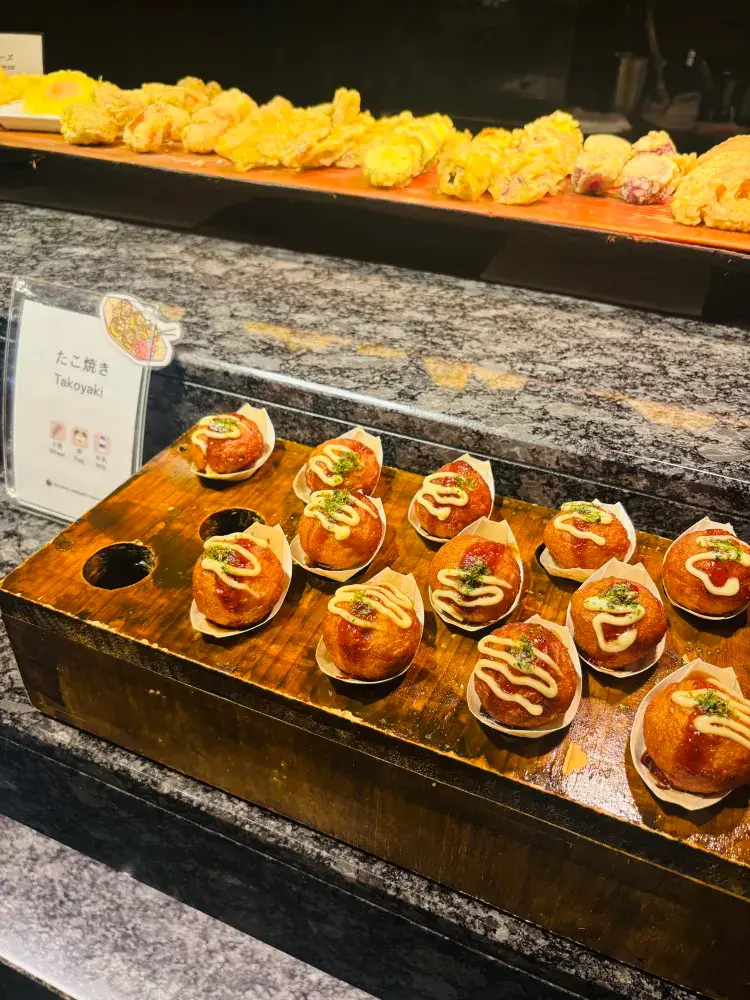 朝早開始就食壽司同天婦羅！金澤最豪華自助早餐。