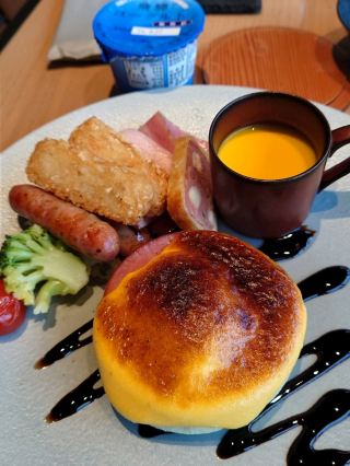 Morning Breakfast at the Foot of Inuyama Castle | Japanese & Western Sets + Buffet at Hotel Indigo Inuyama Urakuen, Complete Satisfaction by the Window with a Castle View