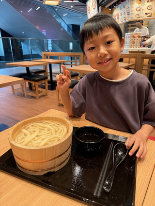 【 香港丸亀製麵全新「親子烏冬製作教室」 】