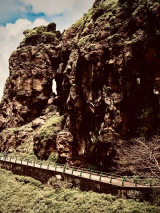 伊赫拉拉14公里的懸崖教堂與梅倫迪茲河野餐easytravelpost #IhlaraValley #Melendi