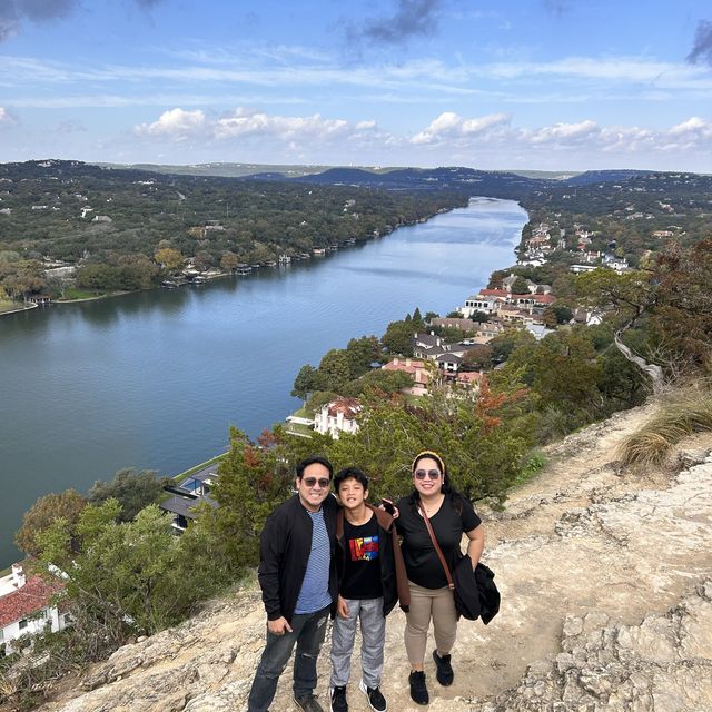 Exploring the Beauty of Mt. Bonnell