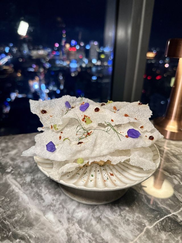 Dining with breathtaking views! ✨