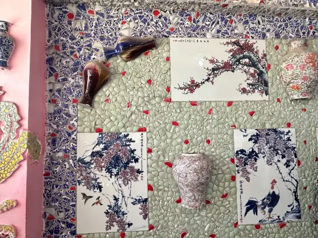 Porcelan palace