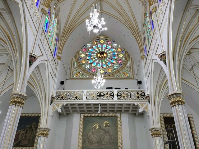 It is a real beautiful church 