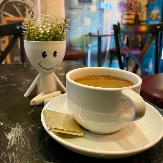Café Charm: Taksim's Hidden Delight
