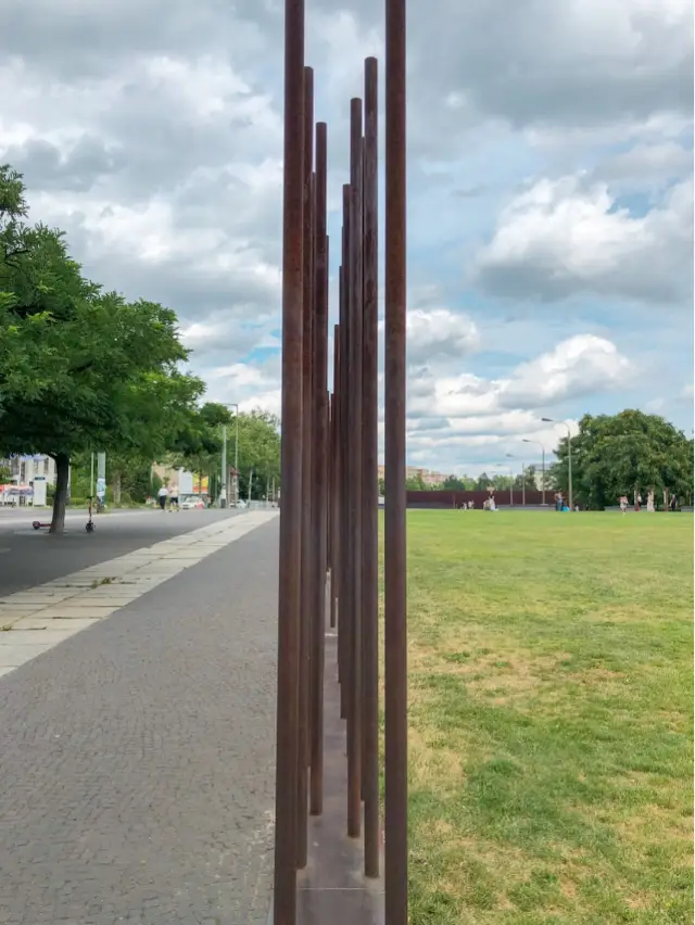 베를린 장벽을 볼 수 있는 Berlin Wall Memorial 