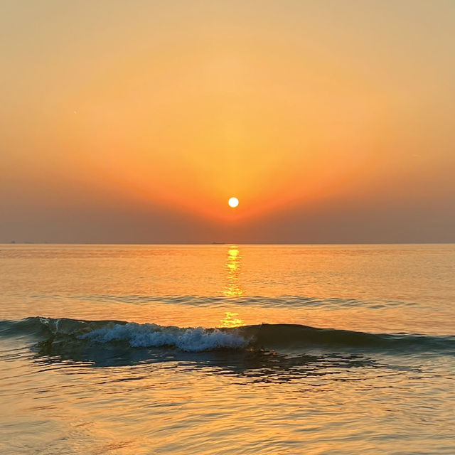 Summer Sunset in the Strand!