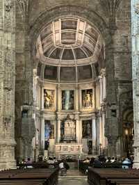LisBON Voyage: Tiles, Trams & Fairy Tale Delusions