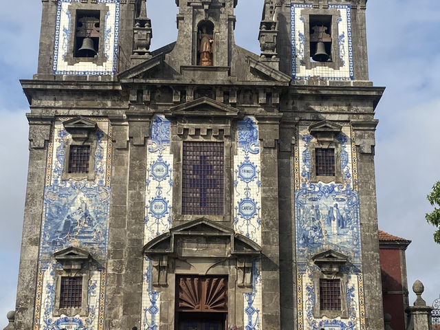 Whispers of Blue: A Quiet Love Letter to Porto