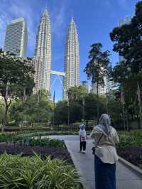 Awesome Pavilion KLCC, Park and all around Kuala Lumpur !