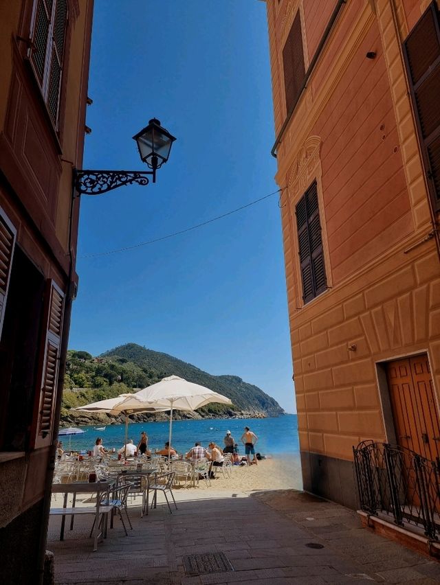 🛥 Sestri Levante – A Quieter Alternative to Cinque Terre