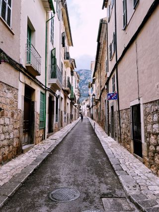 Sóller: The Heartbeat of Mallorca You Can’t Miss 🇪🇸