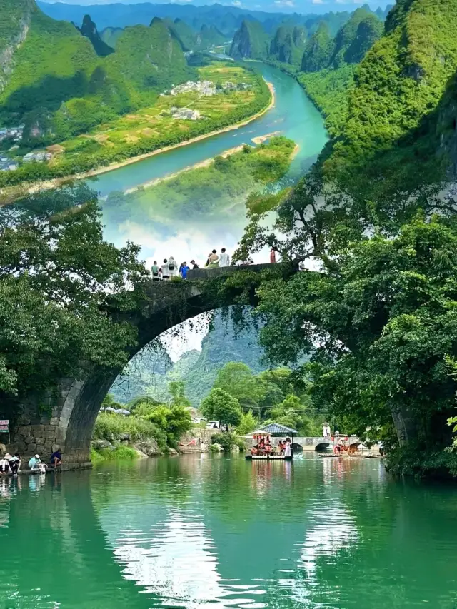 Yangshuo's scenery is the best in Guilin! | The 500-year-old ancient Fuli Bridge is unrealistically beautiful