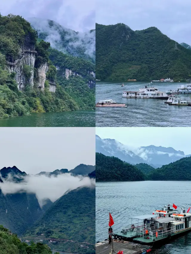 Eight hundred li of the Qingjiang River is as beautiful as a painting, three hundred li is in Changyang!