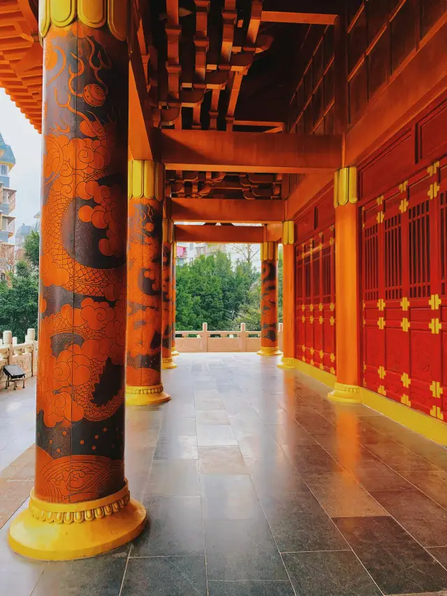 If the Forbidden City is too far away, then come to the Liuzhou Confucian Temple instead