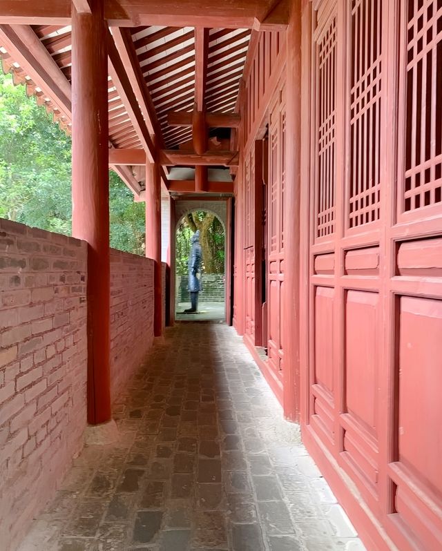 一夫當關，萬夫莫開