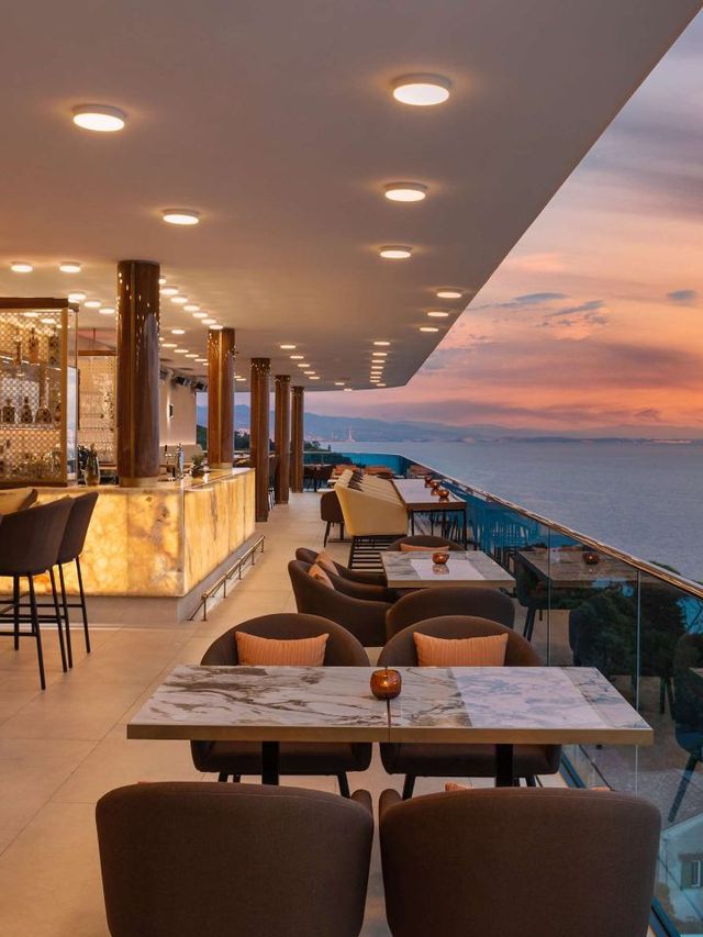 🌊🛎️ Rijeka's Seaside Splendor: Hilton Costabella Beach Resort 🌟