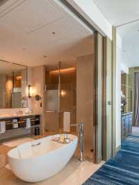 🌟 Suzhou's Luxe Retreat: Shangri-La Yuanqu Bliss 🏨✨