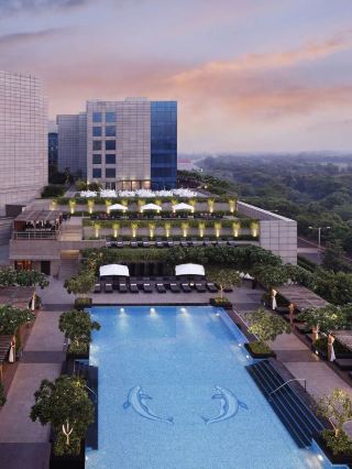 🌟✨ Gurugram's Luxury Gateway: Leela Ambience ✨🌟
