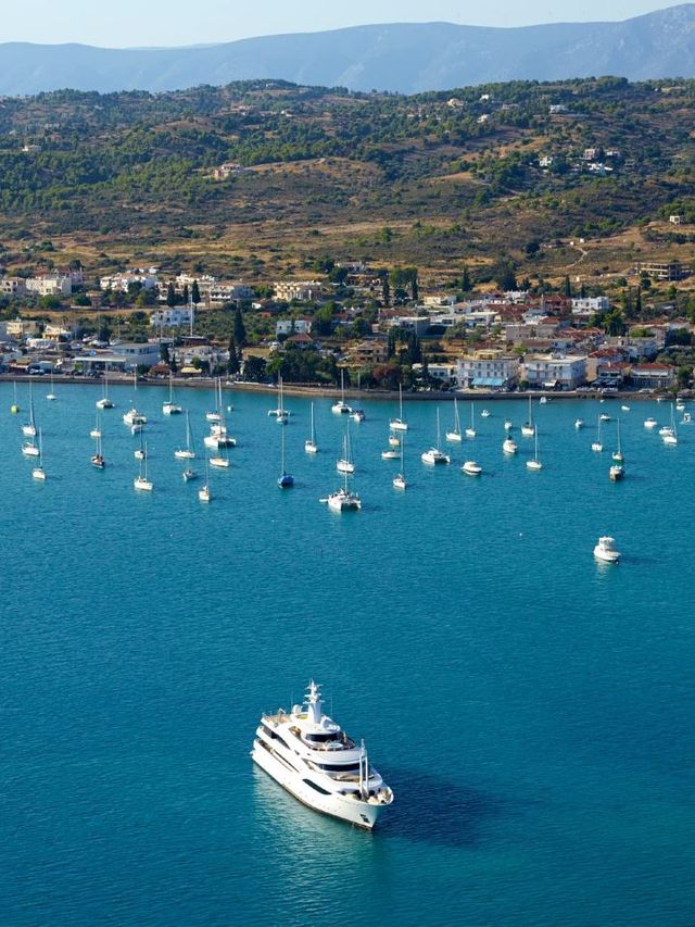 🌟🏨 Luxe Sleeps in Porto Cheli: Beachfront Bliss & Spa 🌊