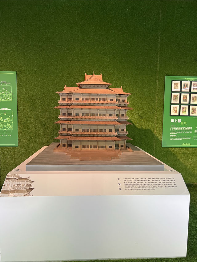 夏天躲進上圖東館看書逛展環遊世界