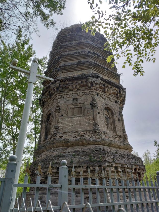 涿州•永安寺塔，少見未大修保持原樣的遼塔