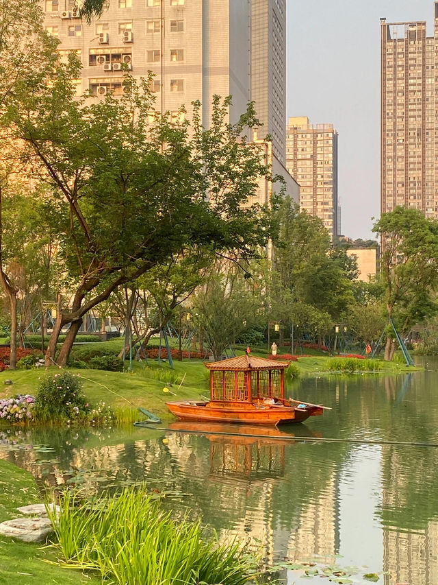 成都適合一個人閒逛的免費公園！摩訶池公園，來了就不想走!