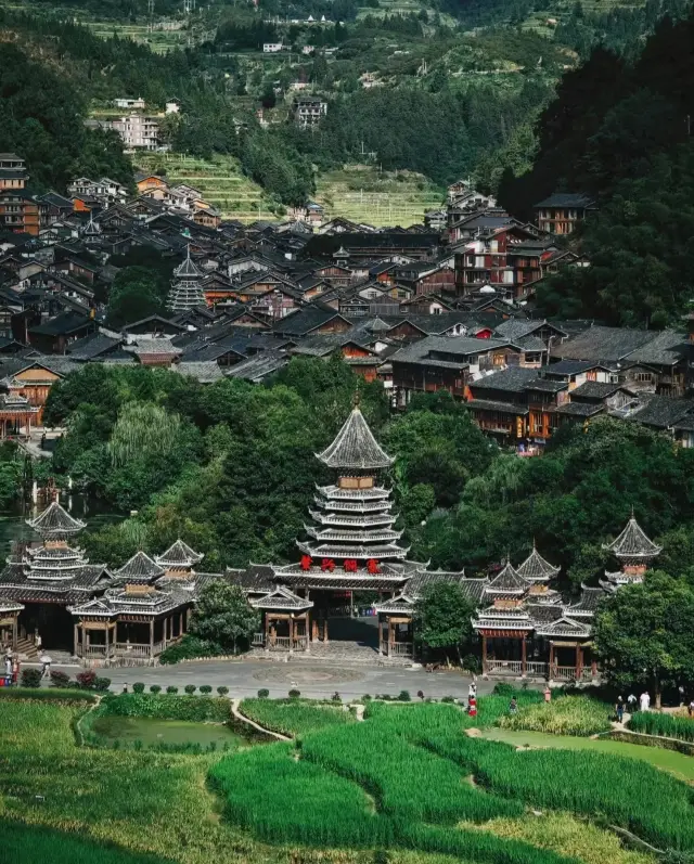 China's most unique terraced fields, known as the "Great Wall of Terraces".