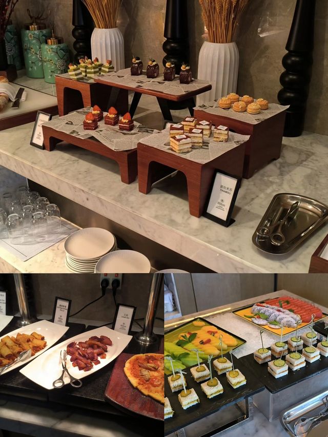 入住兩江新區高科希爾頓酒店。