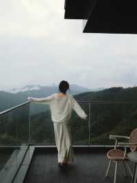 偶爾不想工作，就去大山裡住幾天。