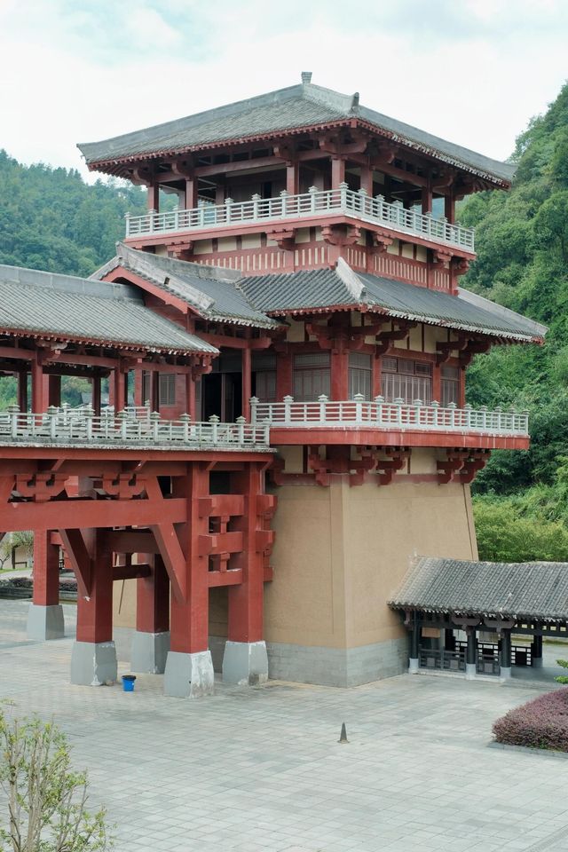都勻｜秦漢影視城掠影。