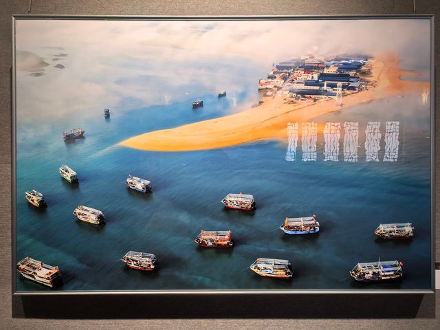 海南影像一一自貿新篇 . 海南影鑑。