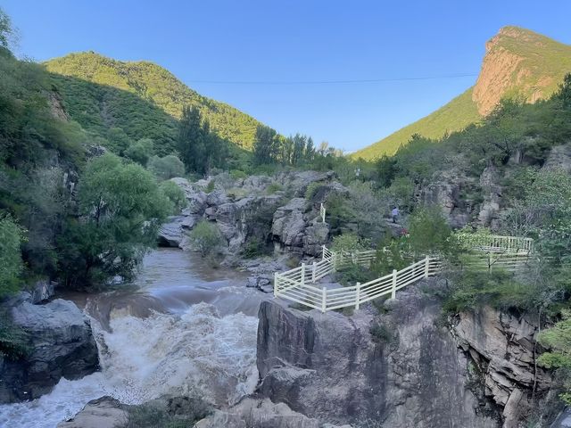 烏龍峽谷