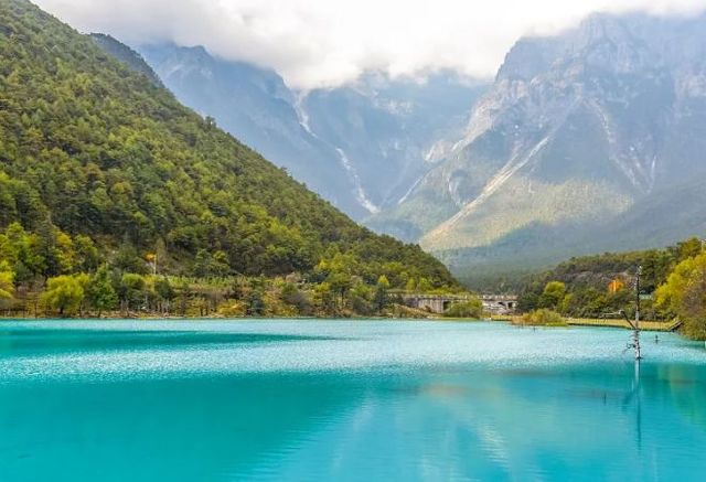 《玉龍劃船：悠遊仙境之旅》