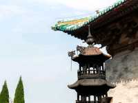 Dreaming of Guangsheng Temple: Touching History in Poetic Corners