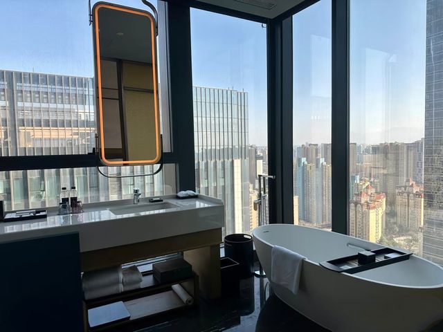 西安高新J萬豪，浴缸景觀一流