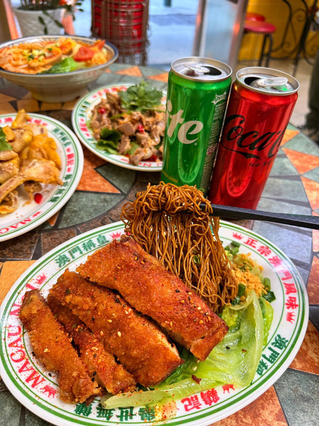 澳門老區挖到寶！本地人私藏茶餐廳被我找到了😍