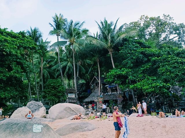 No Crowds, No Problem: Ao Hin Wong's Backpacker Dive Scene