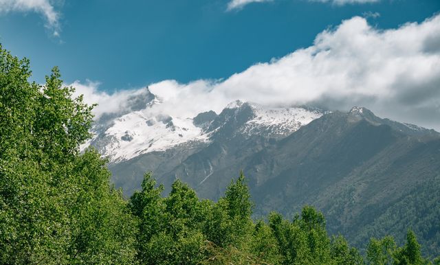 四姑娘山