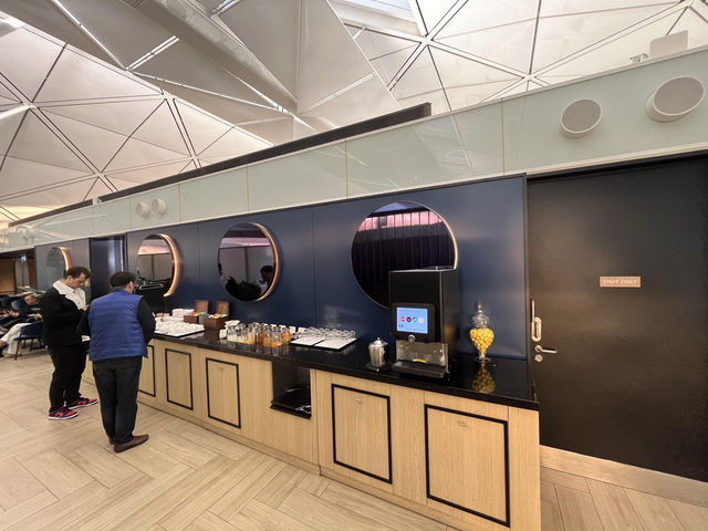 【Chase Sapphire Lounge HKG打卡！北美候機室被碾壓啦✨】  羊毛君今次在香港機