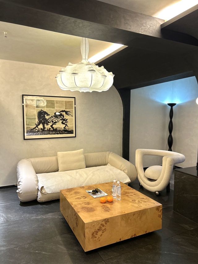 各位家人！呢間泳池酒店真係好正呀！！！假期朋友嚟長沙旅遊，我帶咗佢去呢間泳池酒店！真係好正！！！
