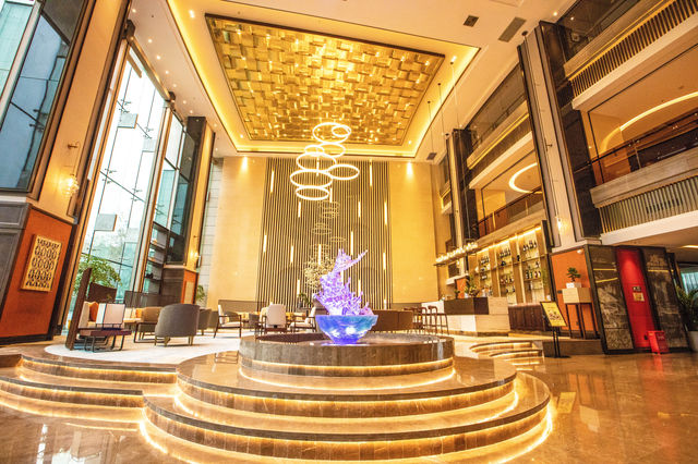 武當山腳下高星級酒店設施齊全，風景優美